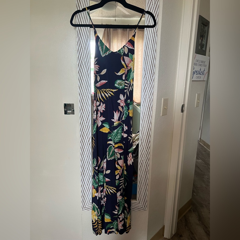 Old Navy cross back maxi dress sz S